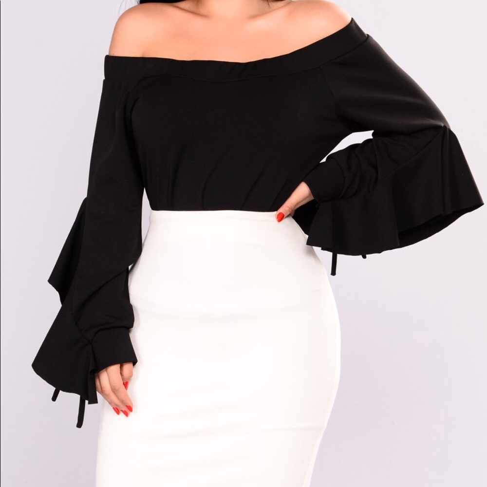 Off Shoulder Top ✨
